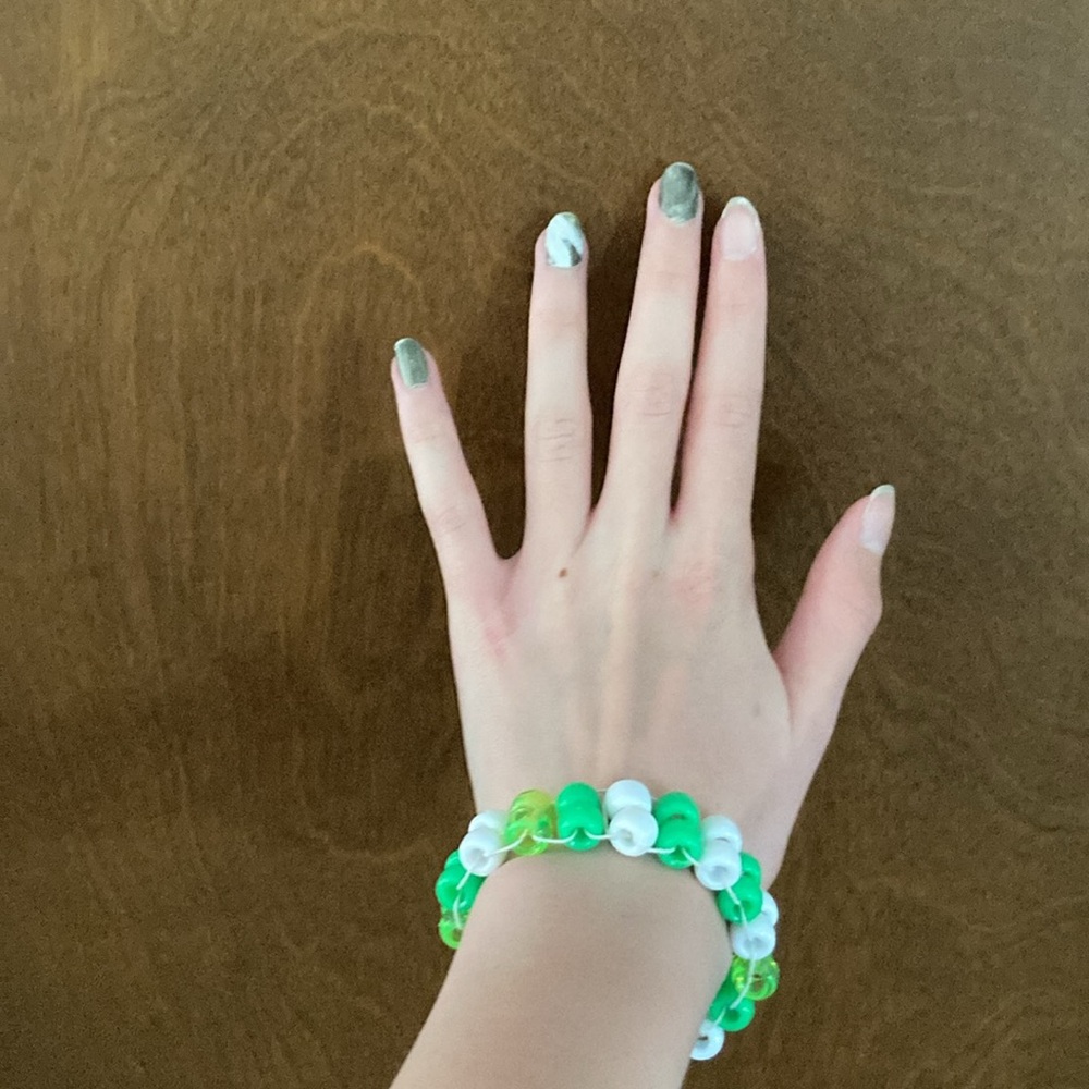 Mint Ladder Kandi Cuff 🌱 - Picture 5 of 5